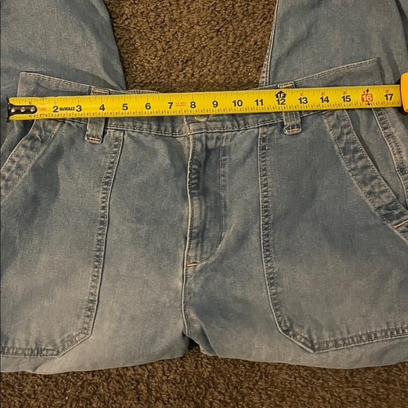 3/$15. Old Navy Jeans L - Picture 6 of 8